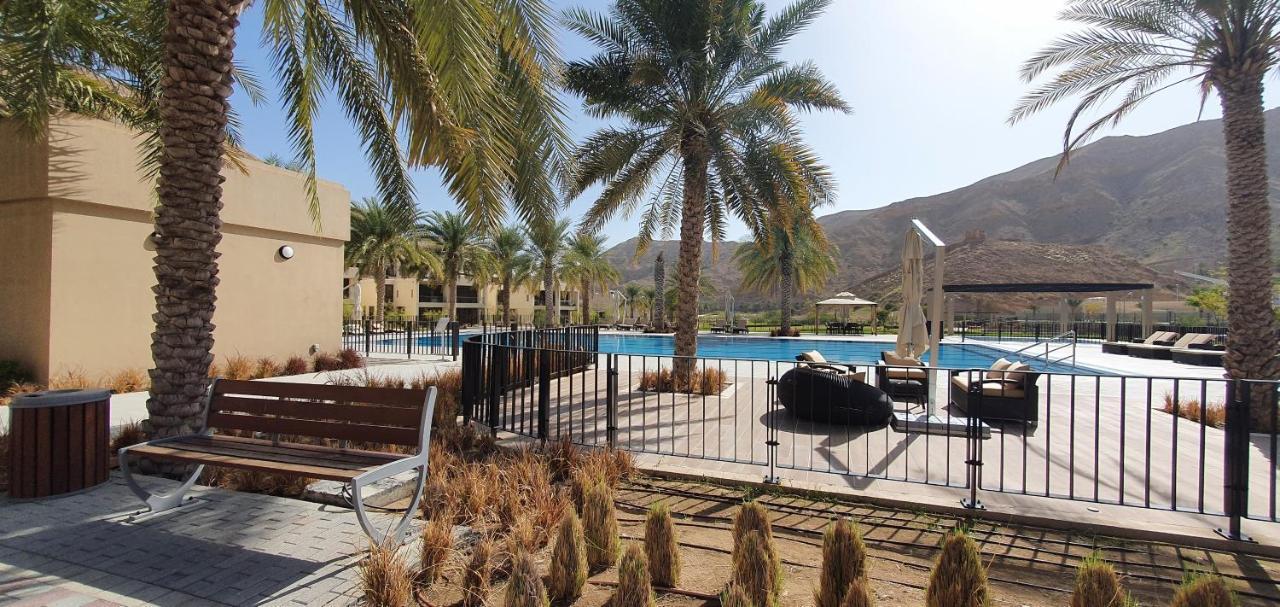 One 2Bhk Elegant Apartment In Muscat Bay 03 Exterior photo